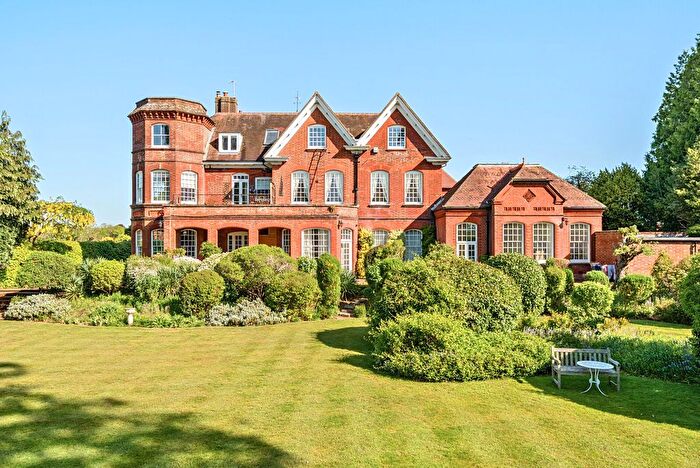 2 Bedroom Flat For Sale In Summersbury Hall, Summersbury Drive, Shalford, GU4