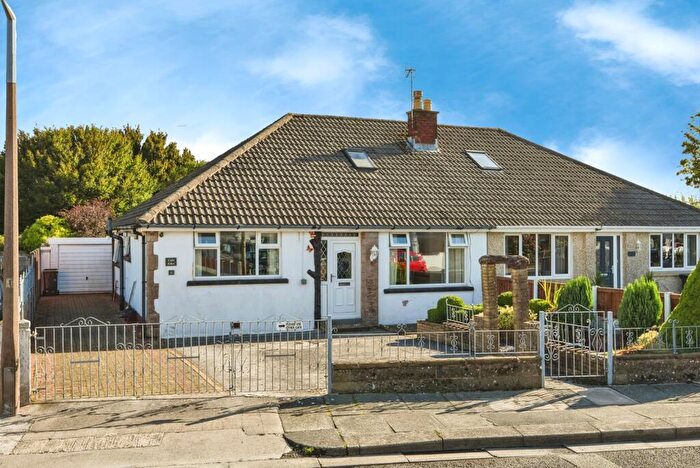 3 Bedroom Bungalow For Sale In Chestnut Drive, Morecambe, Lancashire, LA4