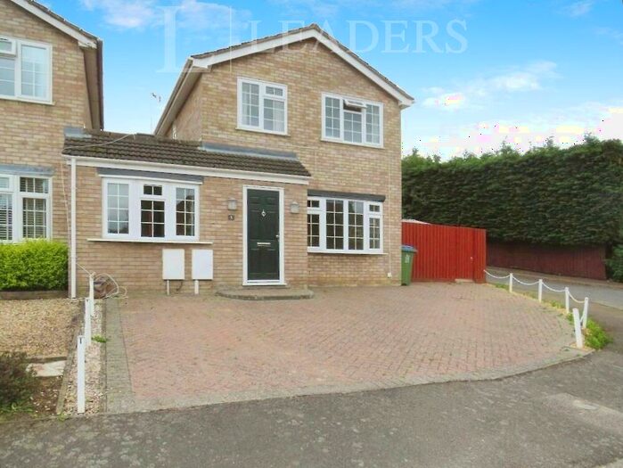 3 Bedroom Semi-Detached House To Rent In Coots Close, Buckingham, MK18