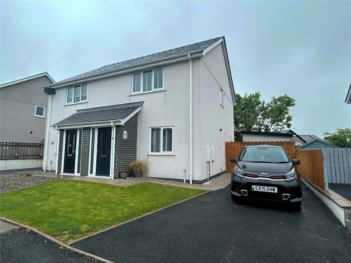 2 Bedroom Semi-Detached House For Sale In Llys Eilian, Llanfairpwllgwyngyll, Isle Of Anglesey, Sir Ynys Mon, LL61
