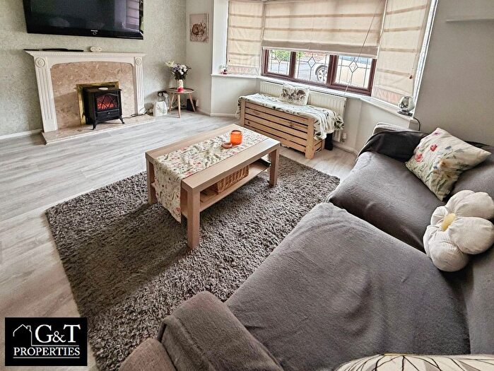 2 Bedroom End Of Terrace House To Rent In Willetts Way, Cradley Heath, B64