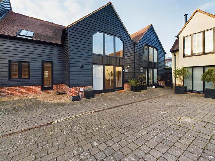 4 Bedroom House To Rent In Weston Road, Stevenage, SG1