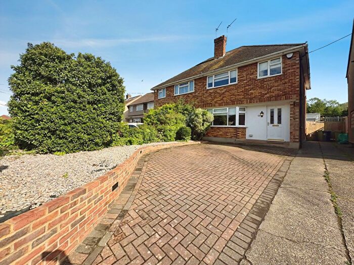 3 Bedroom Semi Detached House For Sale In Lower Road, Swanley, BR8