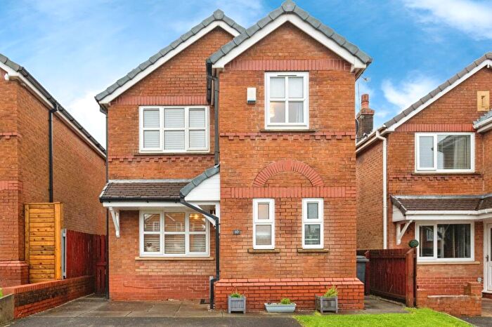 3 Bedroom Detached House For Sale In Ferguson Way, Oldham, Greater Manchester, OL4