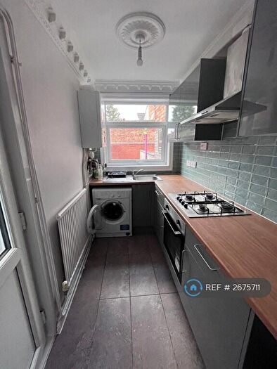 4 Bedroom Terraced House To Rent In Grasmere Street, Leicester, LE2
