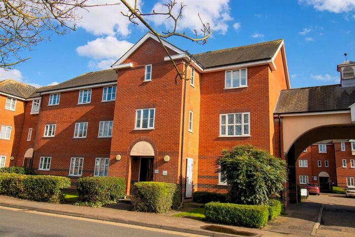 2 Bedroom Flat To Rent In Mill Bridge, Halstead, CO9