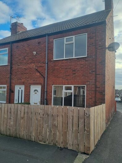 3 Bedroom End Of Terrace House To Rent In First Street, Blackhall TS27