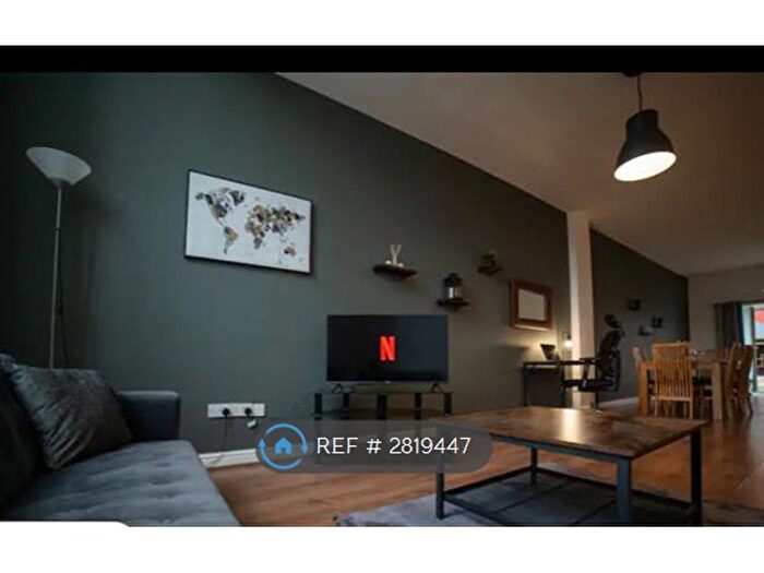 2 Bedroom Flat To Rent In Tobacco Wharf, Liverpool, L5