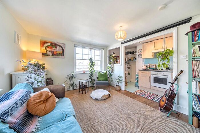 1 Bedroom Apartment For Sale In Peckham Hill Street, London, Southwark, SE15