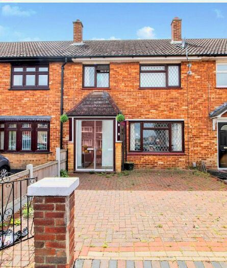 3 Bedroom Terraced House To Rent In Courtney Road, Grays, RM16