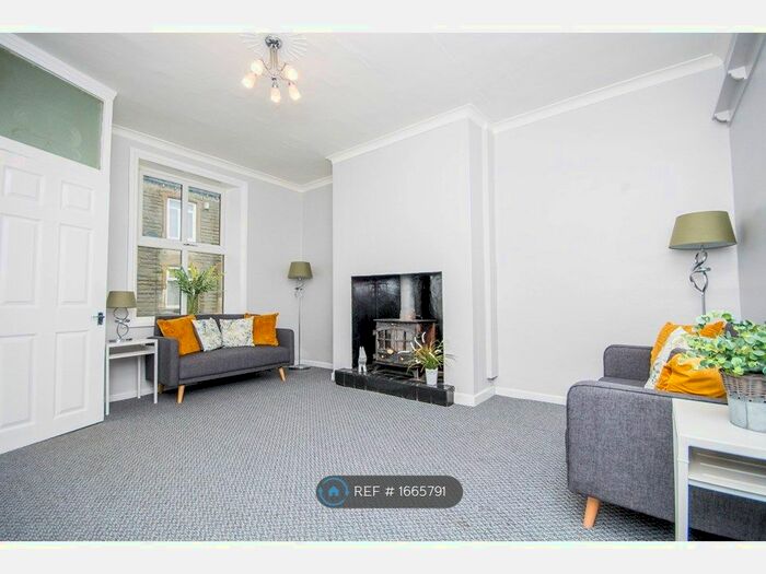 3 Bedroom Terraced House To Rent In Rosehill Street, Bacup, OL13