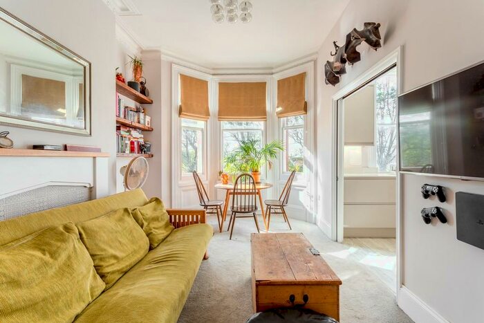 1 Bedroom Flat To Rent In College Terrace, Brighton, BN2