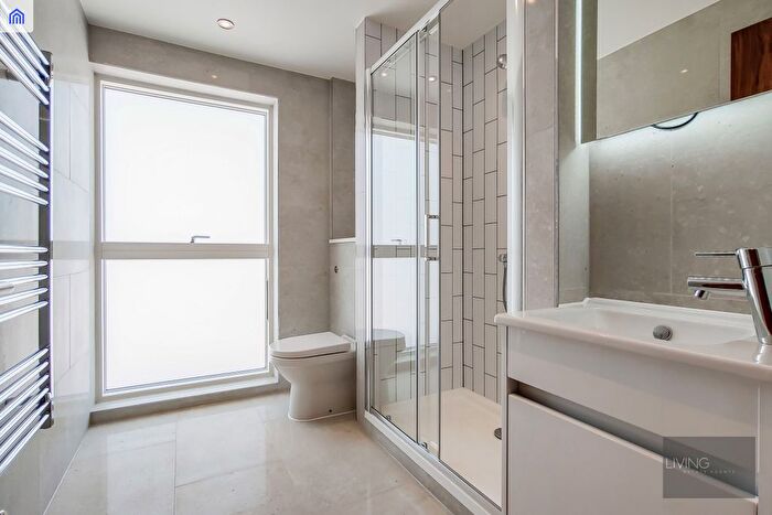 1 Bedroom Flat To Rent In Holloway Road, Holloway, N19