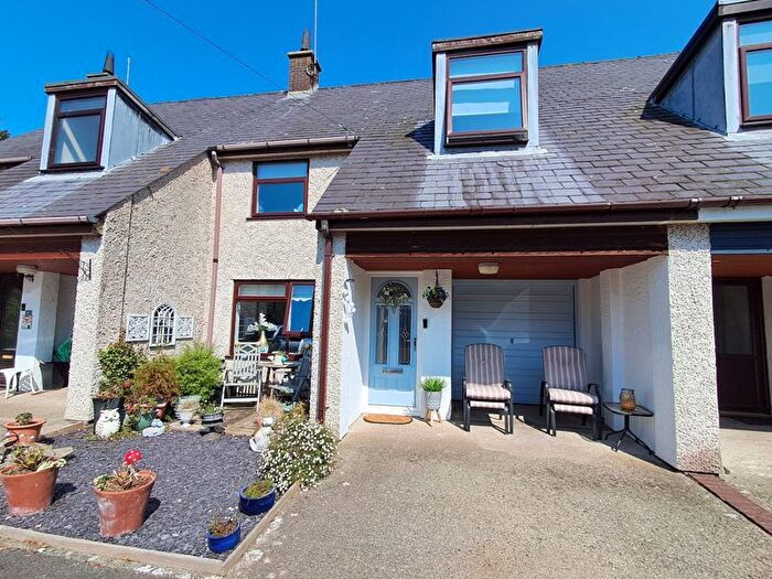 4 Bedroom Mews For Sale In Clos Hen Felin, Dwygyfylchi, LL34