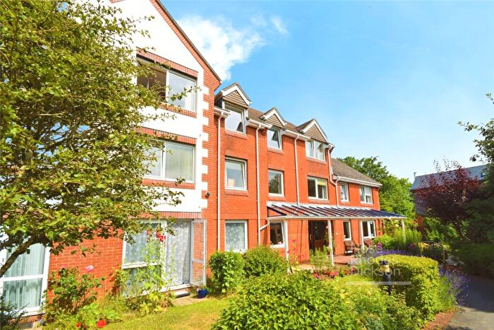 1 Bedroom Apartment For Sale In Crocker Street, Newport, Isle Of Wight, PO30