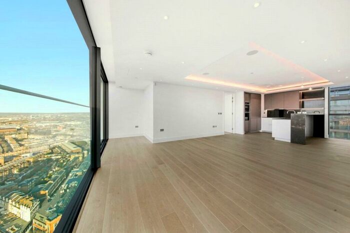 2 Bedroom Flat To Rent In Carrara Tower, London, EC1V