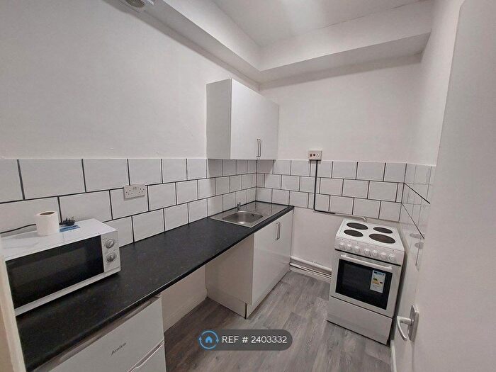 Studio To Rent In Mossley Hill, Liverpool, L18