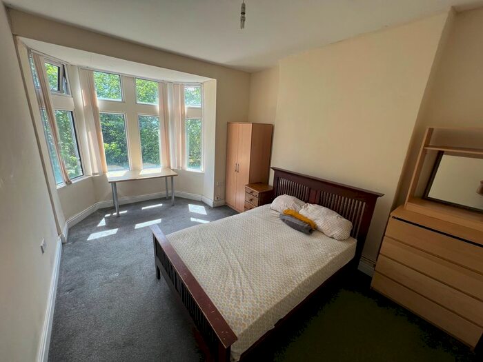 4 Bedroom Property To Rent In The Promenade, Mount Pleasant, Swansea, SA1