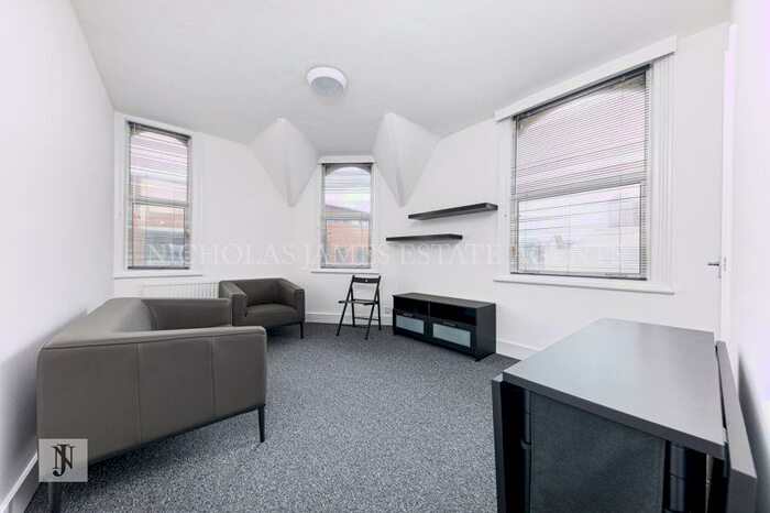 1 Bedroom Flat To Rent In West Green Road, London, N15