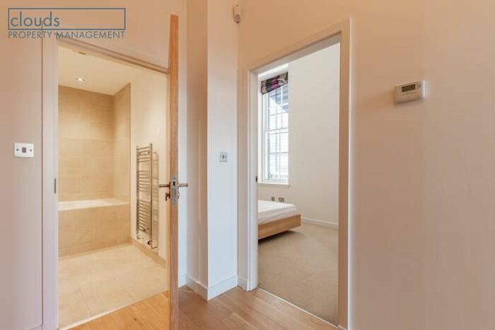 1 Bedroom Flat To Rent In Simpson Loan, Edinburgh, EH3