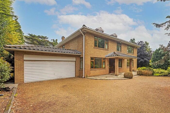 5 Bedroom Property To Rent In Coombe Ridings, Coombe, Kingston Upon Thames, KT2