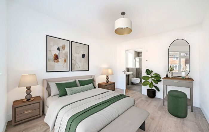 4 Bedroom Terraced House For Sale In Rowan Road, Streatham, SW16