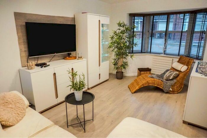 3 Bedroom Semi-Detached House To Rent In Broadlands Close, Sutton-In-Ashfield, NG17