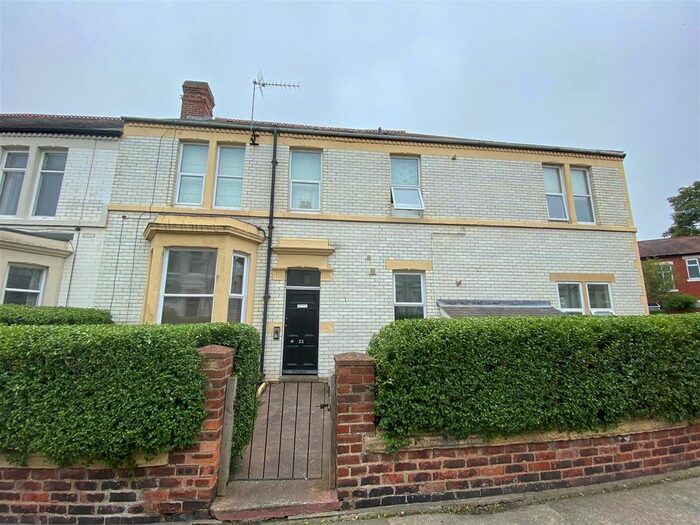 2 Bedroom Flat To Rent In Alnwick Avenue, Whitley Bay, NE26