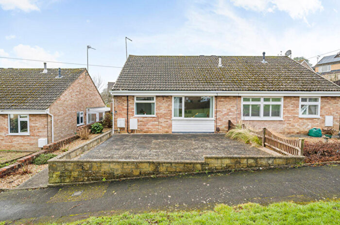 2 Bedroom Bungalow For Sale In Heath Drive, Frome, BA11