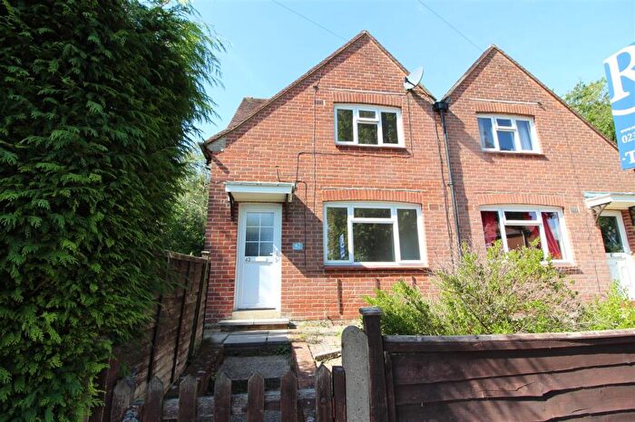2 Bedroom Semi Detached House To Rent In Drayton Street, Winchester, SO22