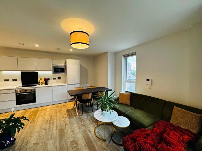 1 Bedroom Flat For Sale In Mortise House, Hayes, UB3