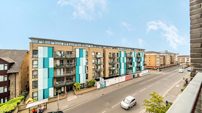 2 Bedroom Flat To Rent In Bromley, Bromley, BR2