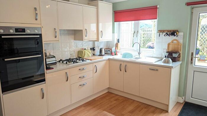 4 Bedroom Detached House For Sale In South Meadow, South Horrington, Wells, BA5