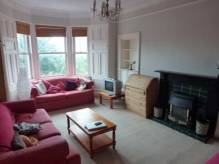 4 Bedroom Flat To Rent In East Claremont Street, EH7