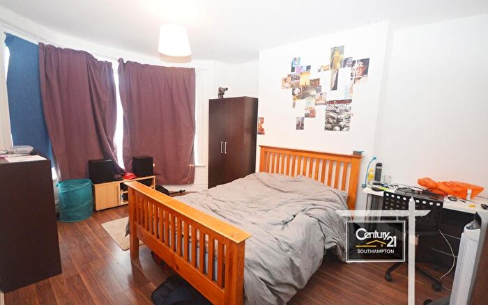 6 Bedroom Terraced House To Rent In |Ref: |, Shakespeare Avenue, Southampton, SO17