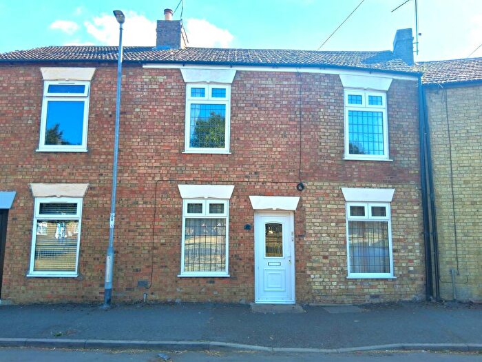 3 Bedroom End Of Terrace House For Sale In South Green, Coates, Peterborough, PE7