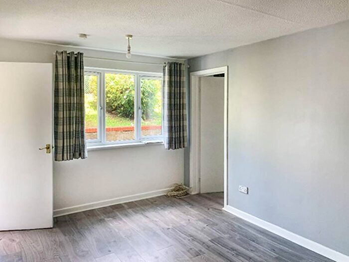 1 Bedroom Flat For Sale In Imberwood Close, Warminster, BA12