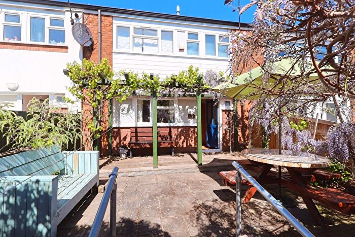 3 Bedroom Terraced House For Sale In Acton Park Way, Wrexham, LL12