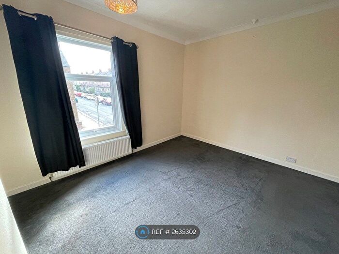 2 Bedroom End Of Terrace House To Rent In Newfoundland Street, Darlington, DL3