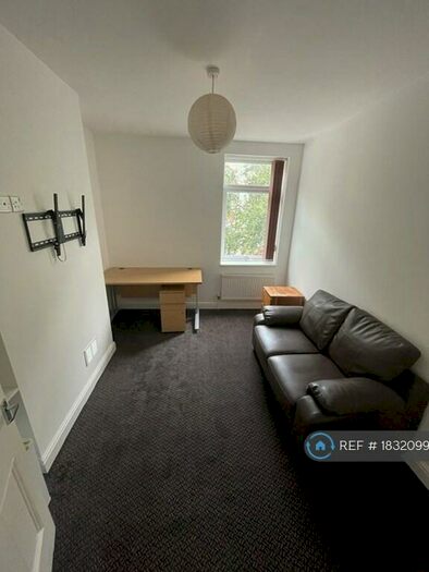 3 Bedroom Terraced House To Rent In Bath Street, Stoke-On-Trent, ST4