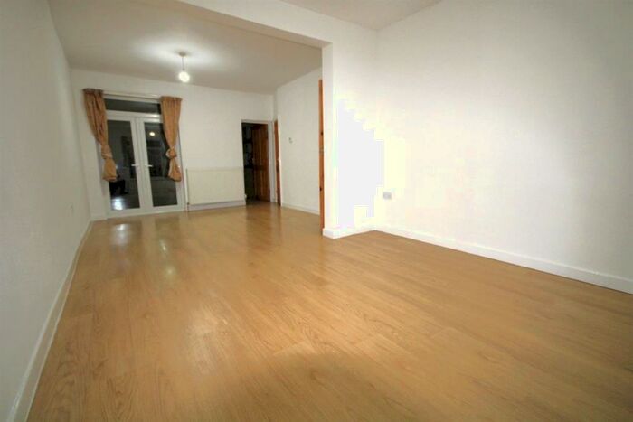 3 Bedroom Terraced House To Rent In Sutherland Road, London, N9