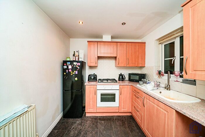 3 Bedroom Flat For Sale In Flat, Ellis Court, Merlin Road, Birkenhead, CH42