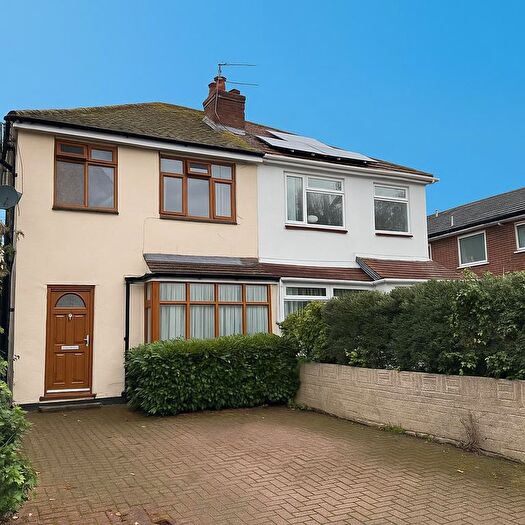 1 Bedroom Maisonette For Sale In Cumberland Road, Ashford, TW15