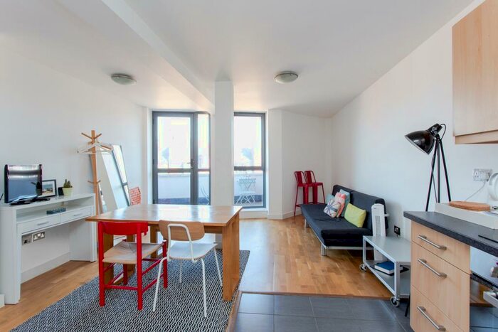 2 Bedroom Flat To Rent In Crowndale Road, NW1