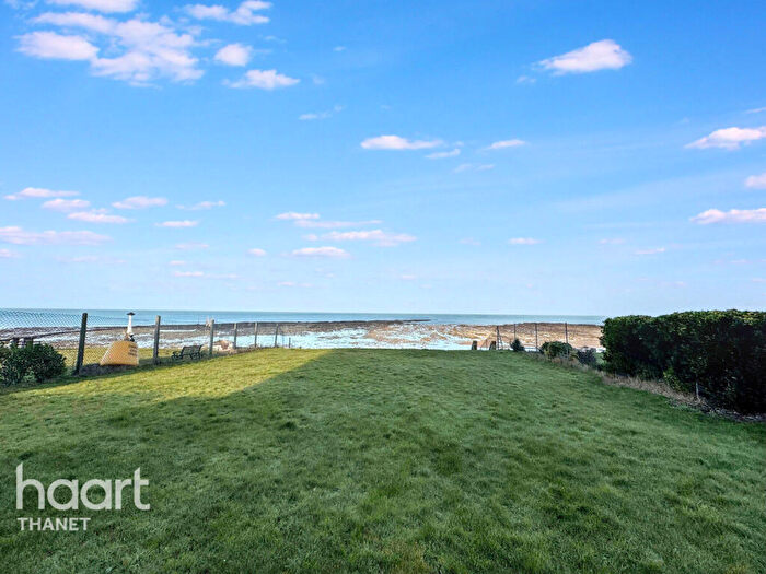 1 Bedroom Apartment For Sale In Royal Crescent, Margate, CT9