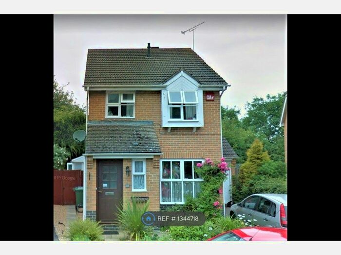 3 Bedroom Detached House To Rent In Kennet Road, Petersfield, GU31