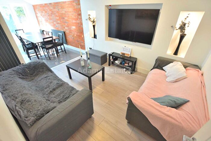 6 Bedroom Terraced House To Rent In Donnington Road, Reading, RG1