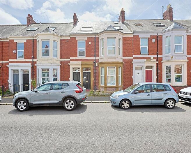 2 Bedroom Flat To Rent In Lavender Gardens, Newcastle Upon Tyne, NE2