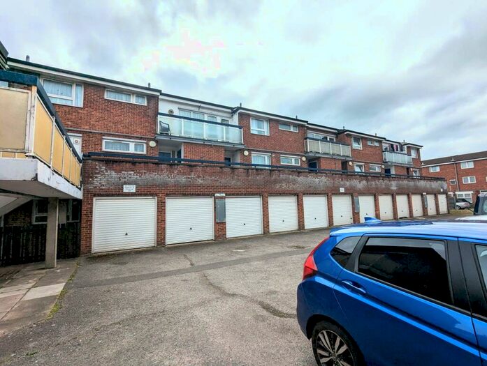 2 Bedroom House To Rent In Highfield Road, Portsmouth, PO1