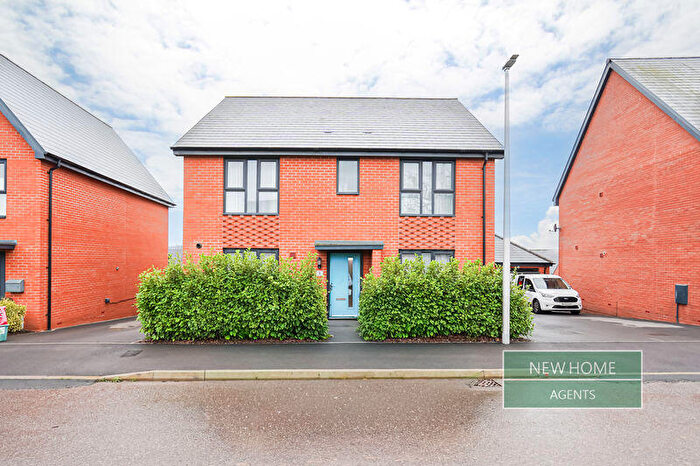 4 Bedroom Detached House For Sale In Willow Tree Fields, Nailsea, Bristol, BS48